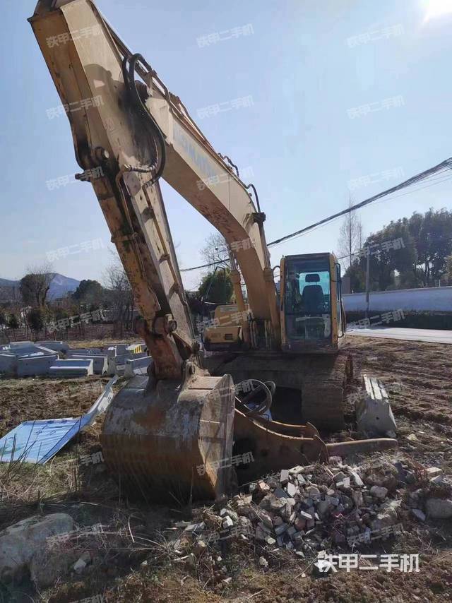 驾驶室整体（整机外观）