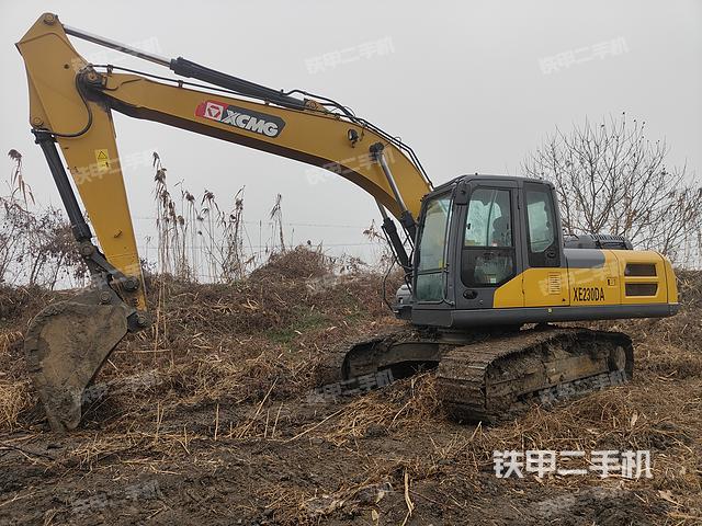 徐工XE205DA挖掘机