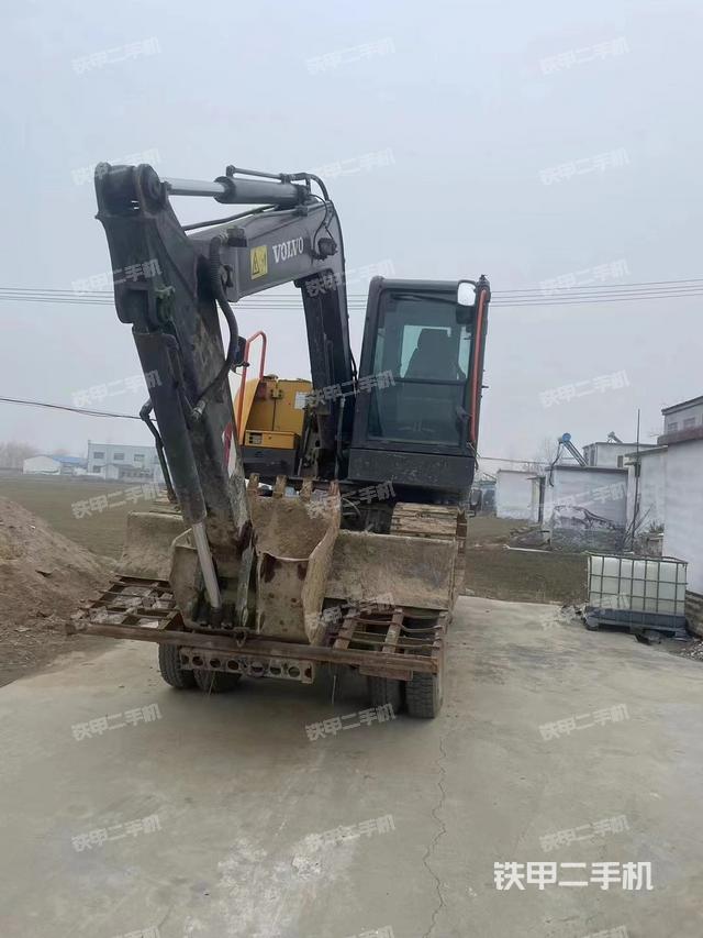 驾驶室整体（整机外观）