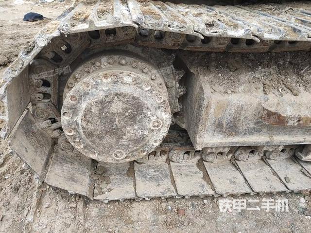 右侧履带整体（行走机构）