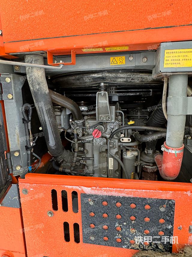 发动机整体俯视（整机外观）