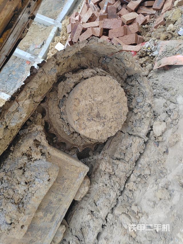 单侧履带整体（整机外观）