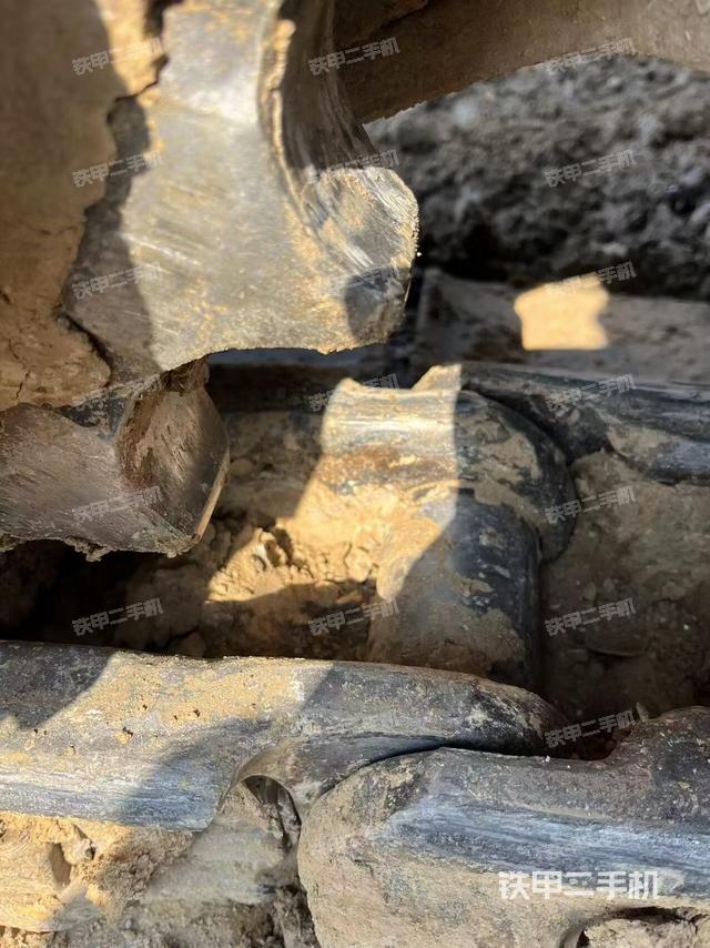 单侧履带整体（整机外观）