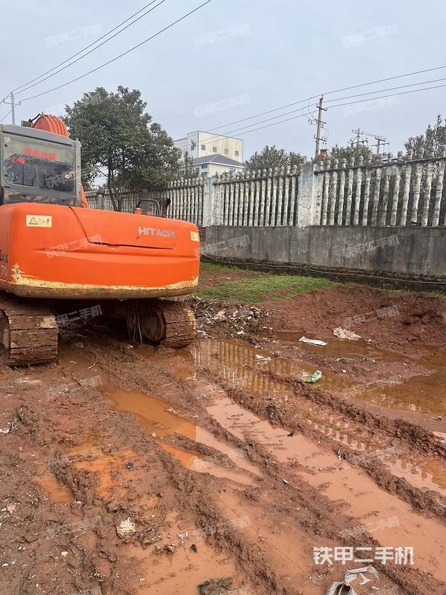 驾驶室顶部（整机外观）