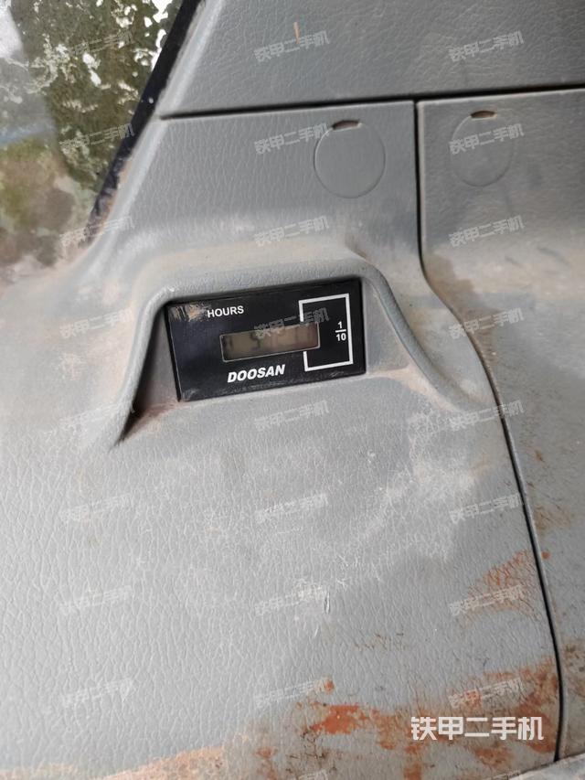 驾驶室整体（整机外观）