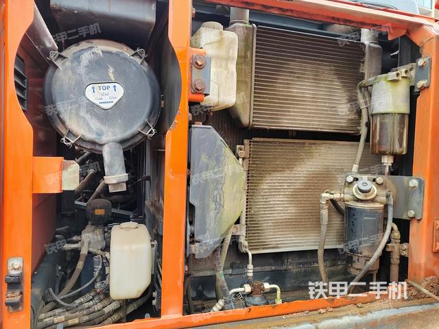 驾驶室整体（整机外观）