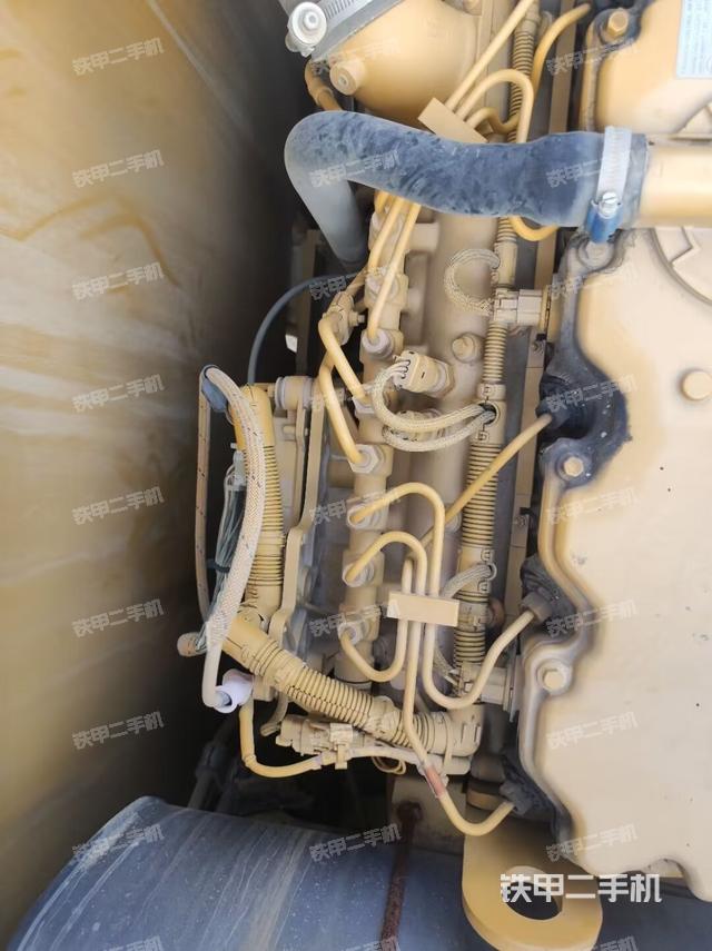 气门室盖螺丝特写（上车部件）