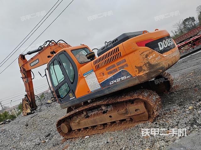 斗山DX215-9CN挖掘机
