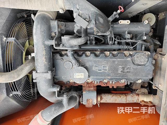 发动机整体俯视（整机外观）