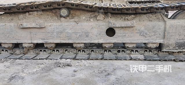 单侧履带整体（整机外观）