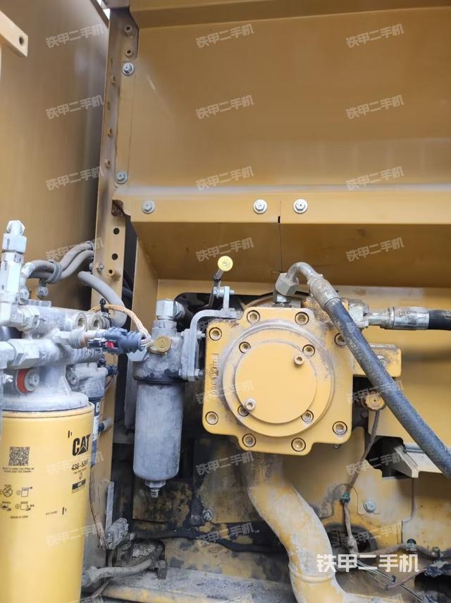 液压泵斜45 左（大件舱室）