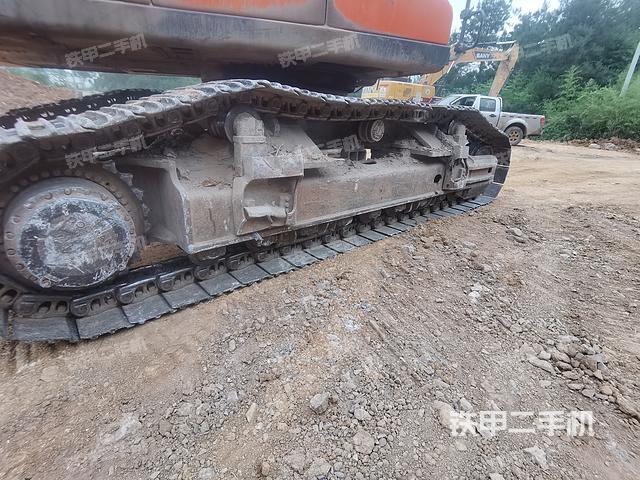 单侧履带整体（整机外观）