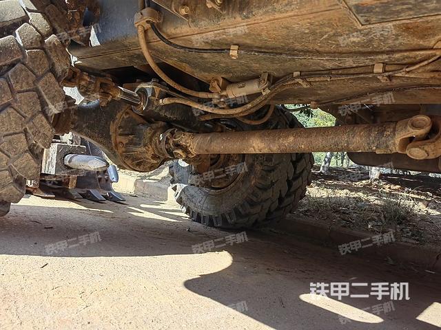 单侧履带整体（整机外观）