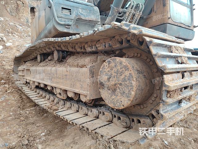 单侧履带整体（整机外观）