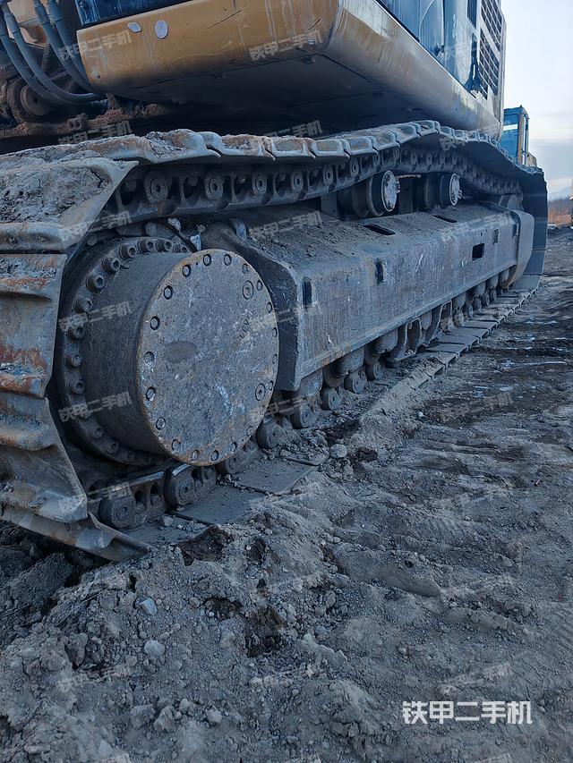 单侧履带整体（整机外观）