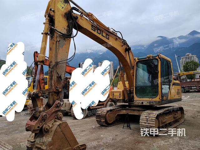山东临工E6135F挖掘机