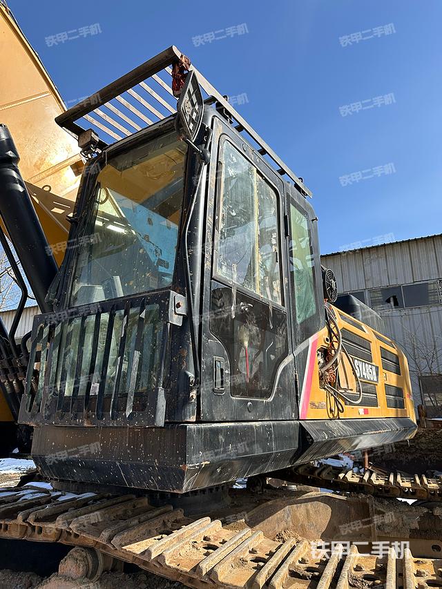 驾驶室整体（整机外观）