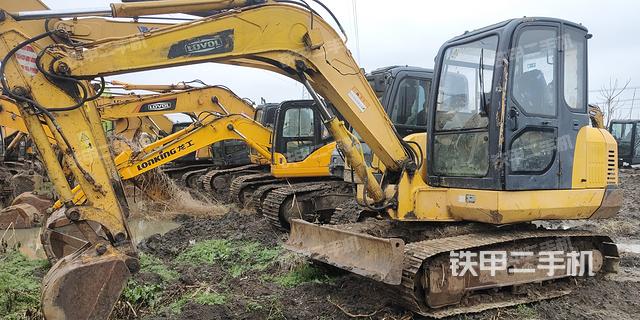 雷沃重工FR60挖掘机