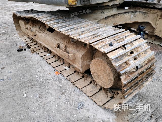 左侧履带整体 （行走机构）