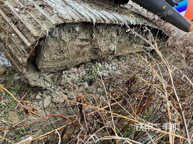 单侧履带整体（整机外观）