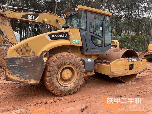 整机右侧（设备外观及核心部件）