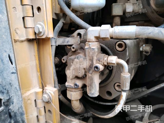 液压泵斜45 左（大件舱室）