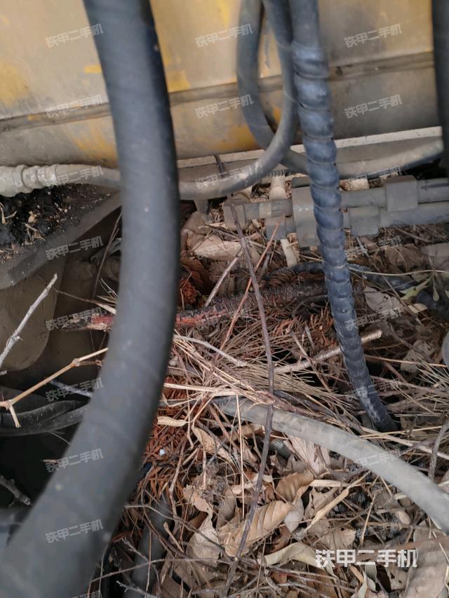 气门室盖螺丝特写（上车部件）