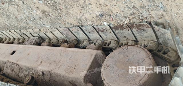 单侧履带整体（整机外观）