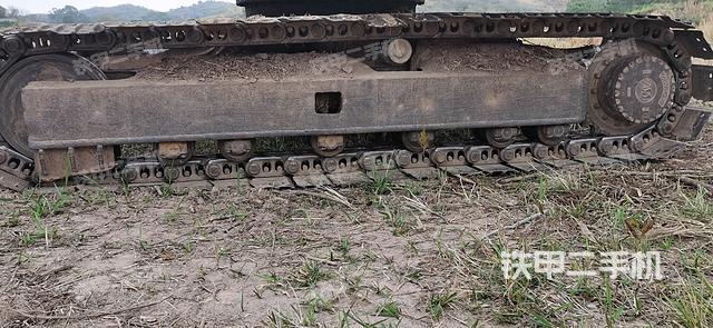 单侧履带整体（整机外观）