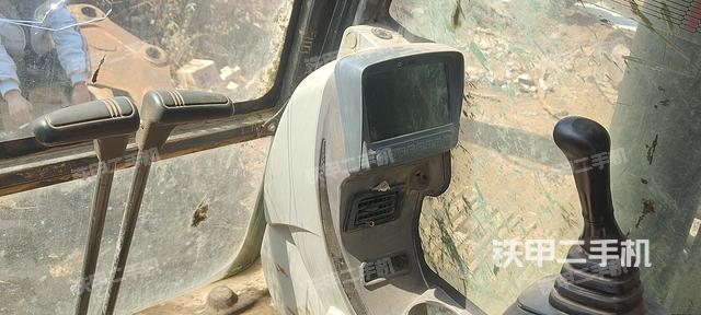 单侧履带整体（整机外观）