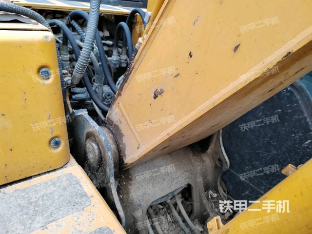 大臂根部 斜视（工作和回转装置）