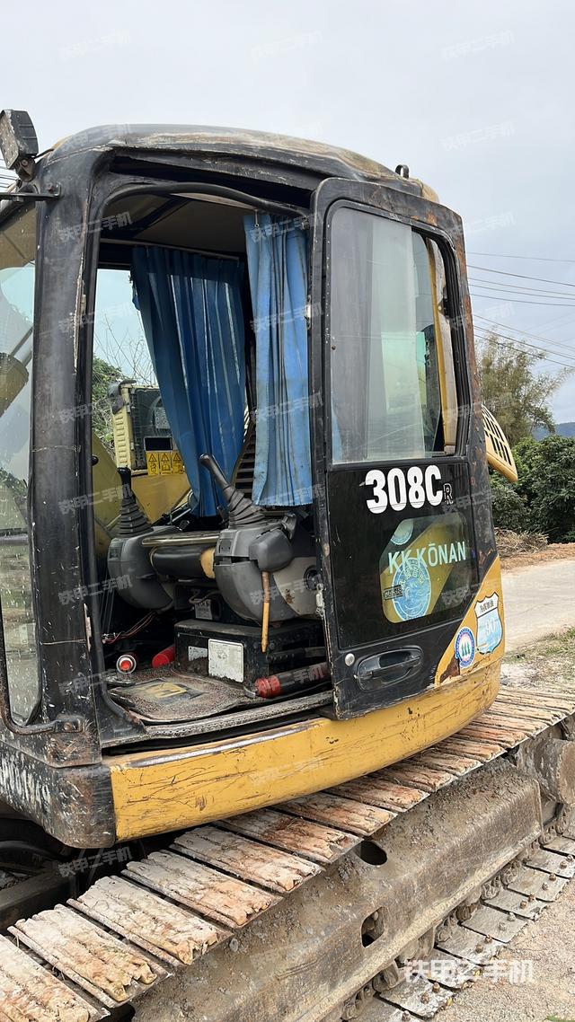 驾驶室整体（整机外观）