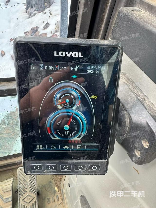 驾驶室整体（整机外观）