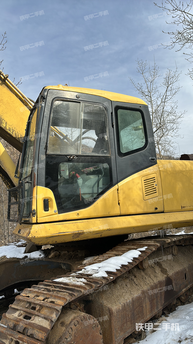 驾驶室整体（整机外观）