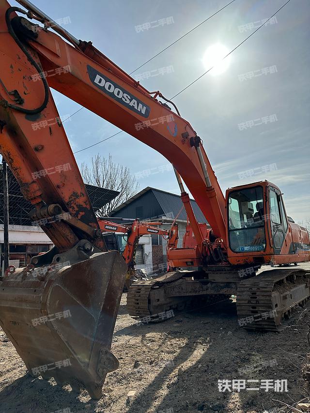 斗山DH300LC-7挖掘機(jī)