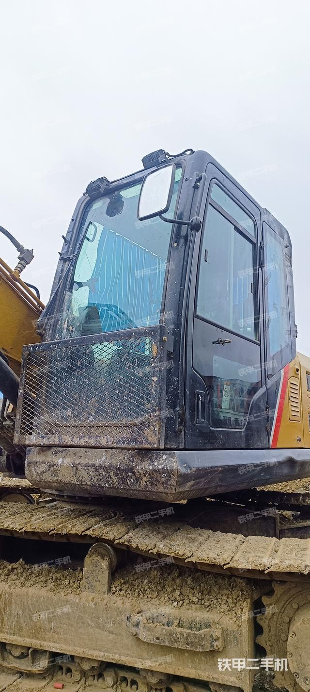 驾驶室整体（整机外观）