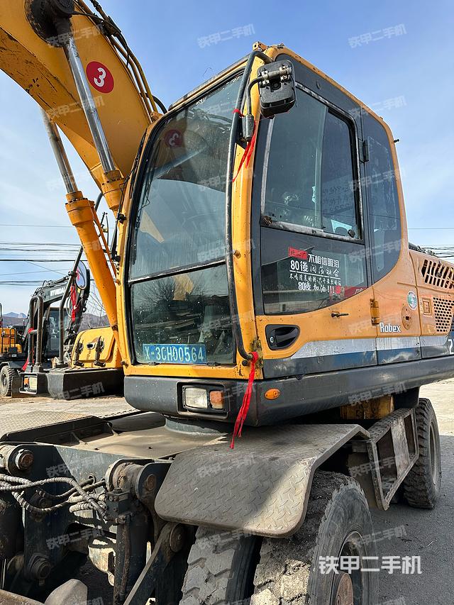 驾驶室整体（整机外观）