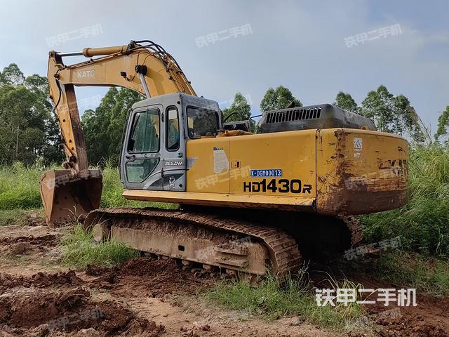 驾驶室顶部（整机外观）