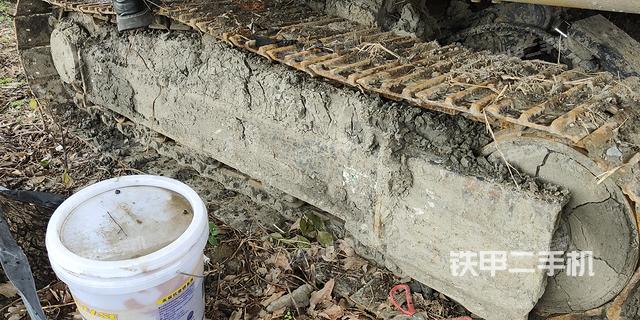 单侧履带整体（整机外观）