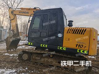 北京现代R110-7挖掘机实拍图片