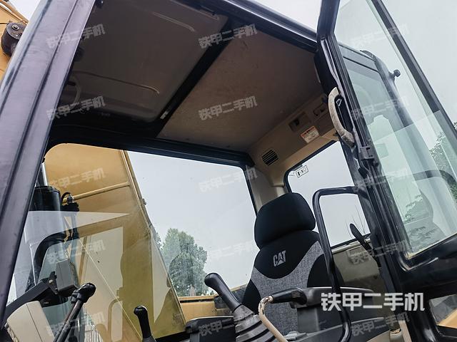 驾驶室整体（整机外观）