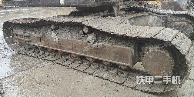 单侧履带整体（整机外观）