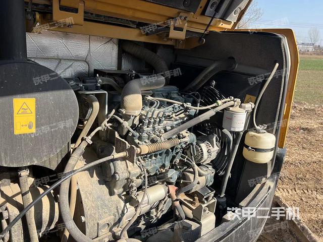 发动机整体俯视（整机外观）