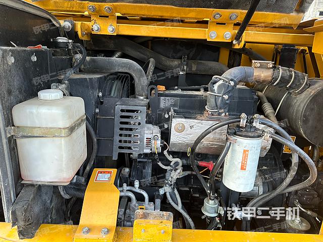 发动机整体俯视（整机外观）