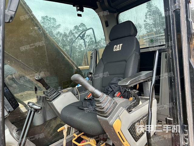 驾驶室整体（整机外观）