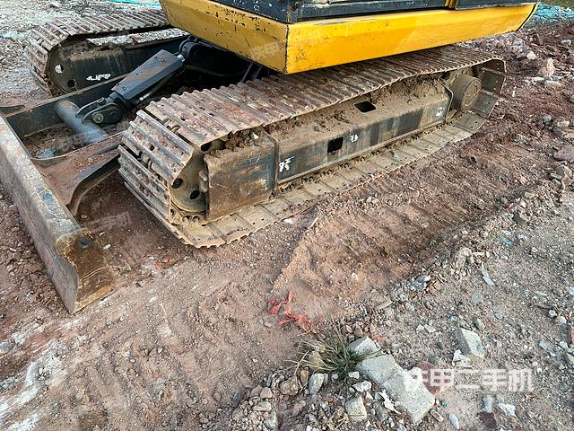 单侧履带整体（整机外观）