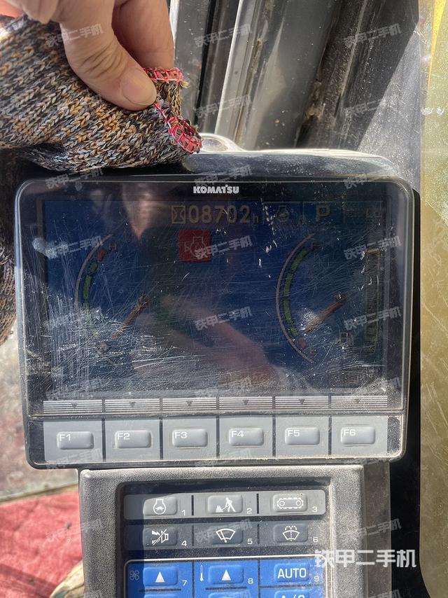 驾驶室整体（整机外观）