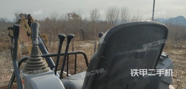 驾驶室整体（整机外观）