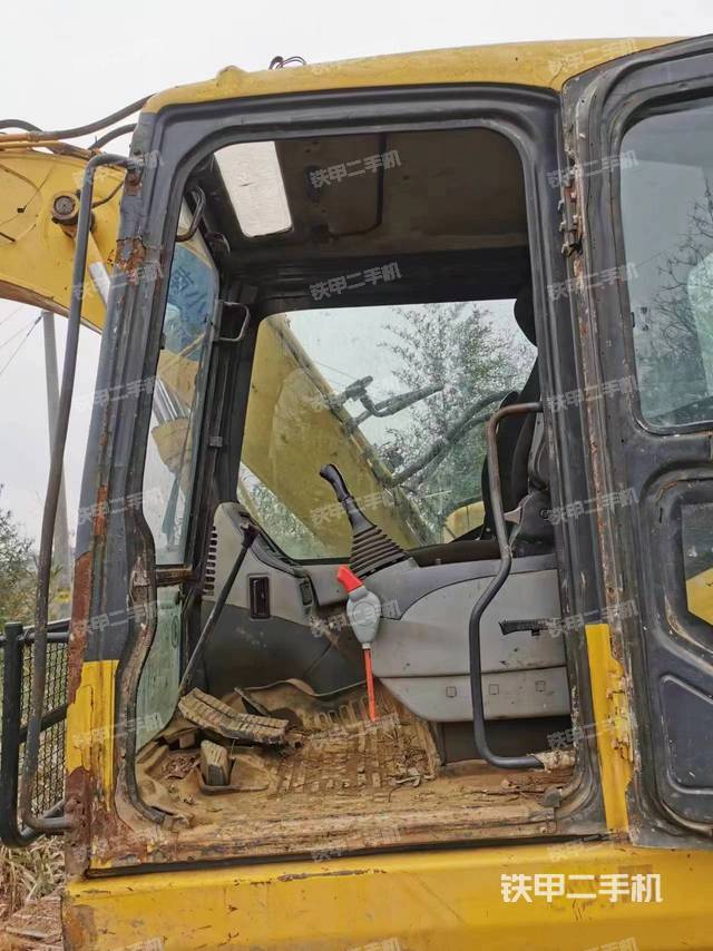 驾驶室整体（整机外观）