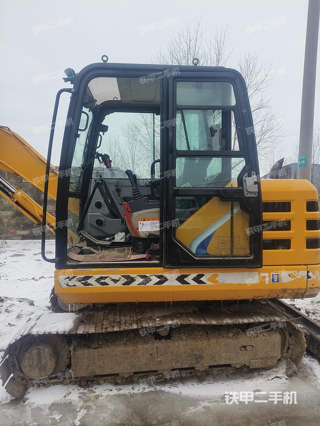 驾驶室整体（整机外观）